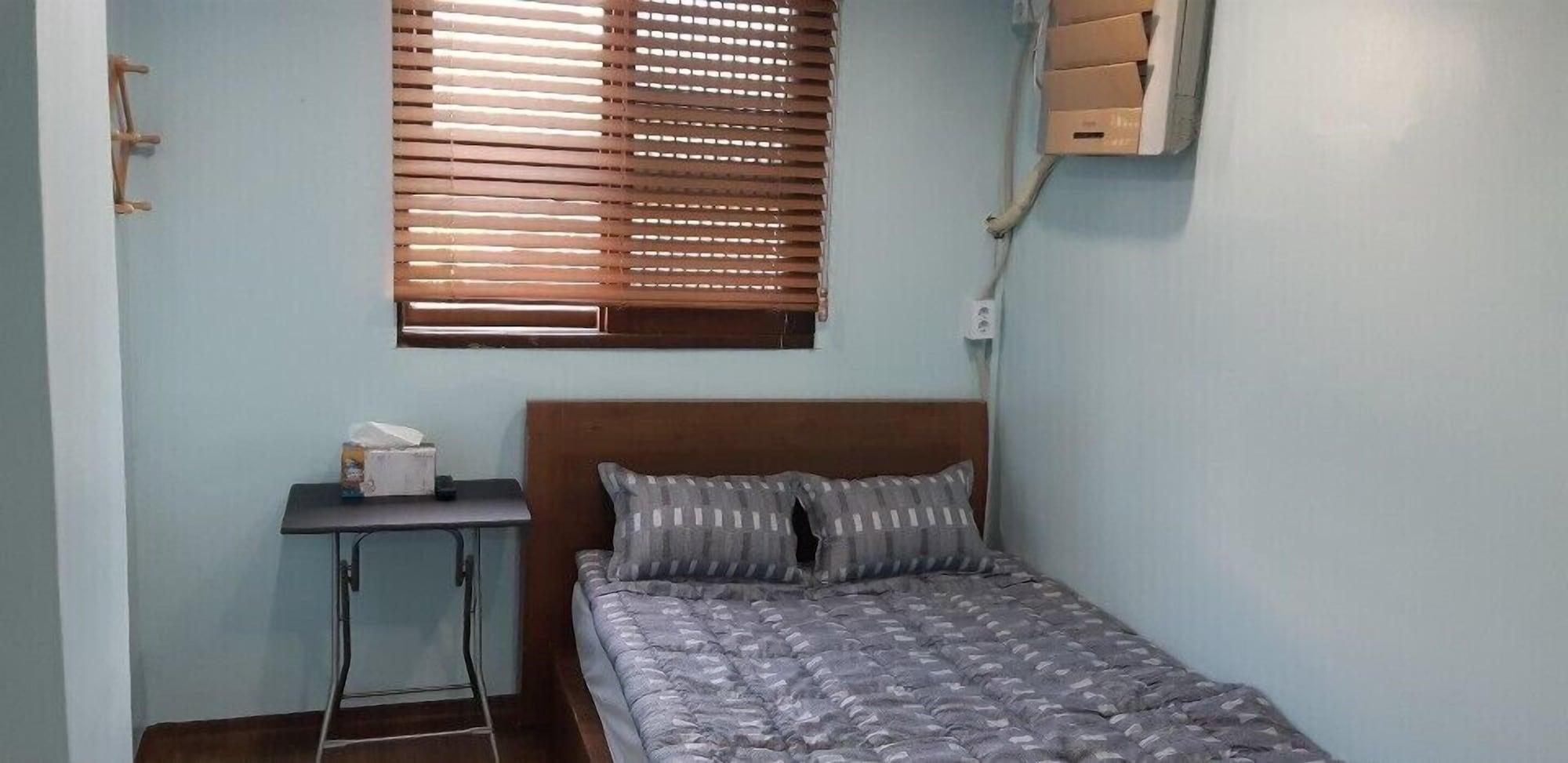 Kimstay 9 Hostel *