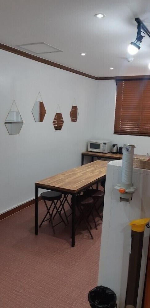 Hostel Kimstay 9 *